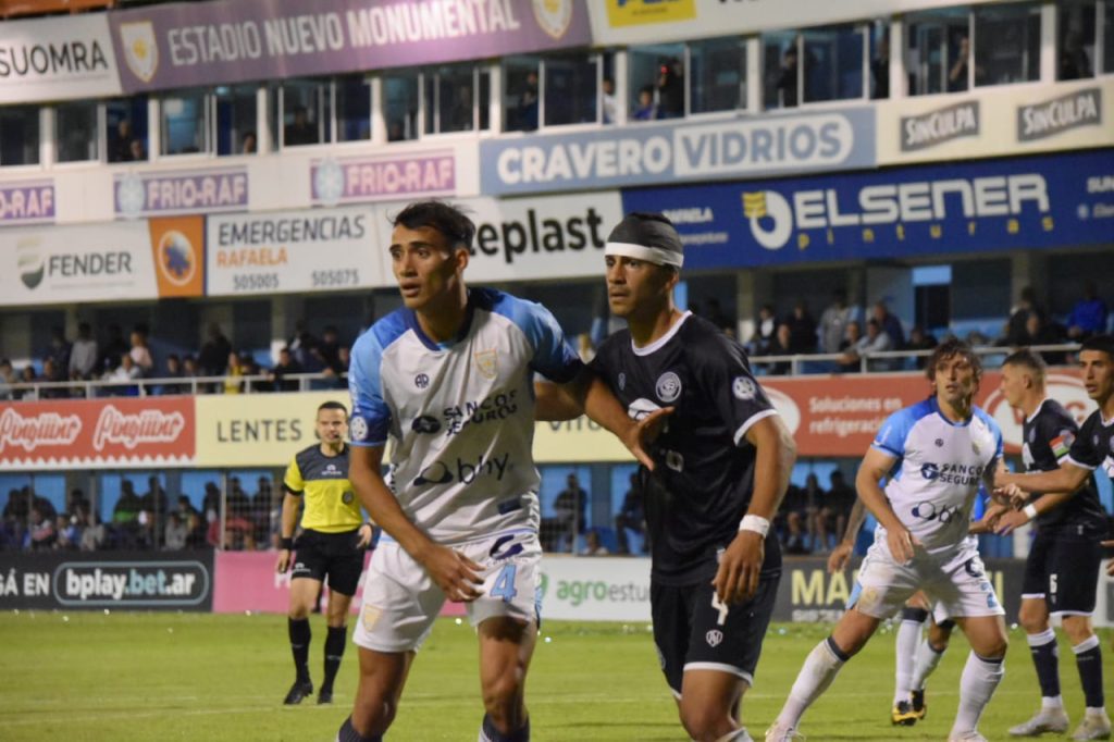 Atlético de Rafaela perdió 1 a 3 con Independiente Rivadavia de Mendoza