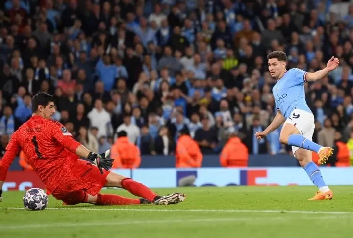 Con un gol de Julián Álvarez, Manchester City venció 4 a 0 a Real Madrid