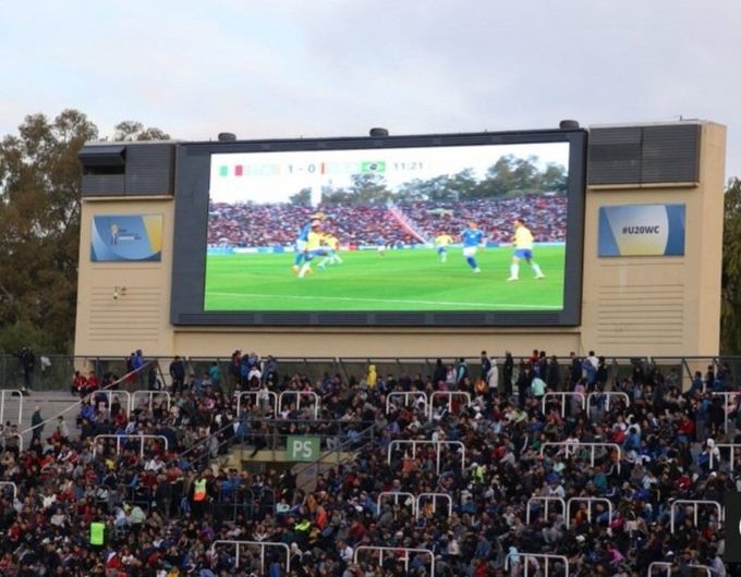 Mundial Sub 20: Rechazo de FIFA por cubrir bandera y escudo de Malvinas en estadio de Mendoza