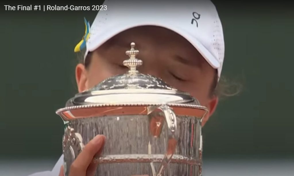 Iga Swiatek la joven de 22 años ganó Roland Garros por tercera vez