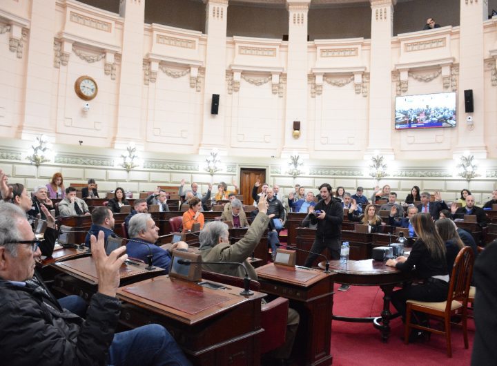 Desarrollo Legislativo en Santa Fe: Aprobación de Tres Importantes Proyectos de Ley