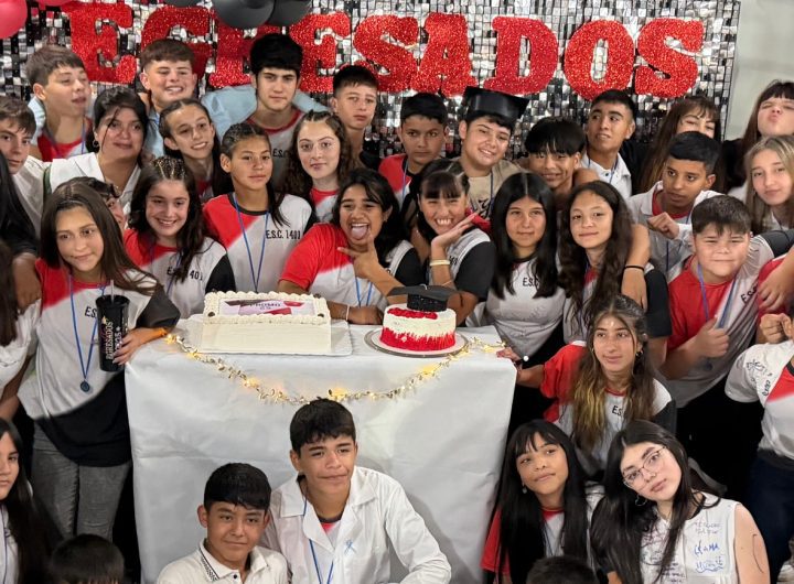 Promoción 2025 de la Escuela San José de Rafaela: Felicitaciones a los Egresados