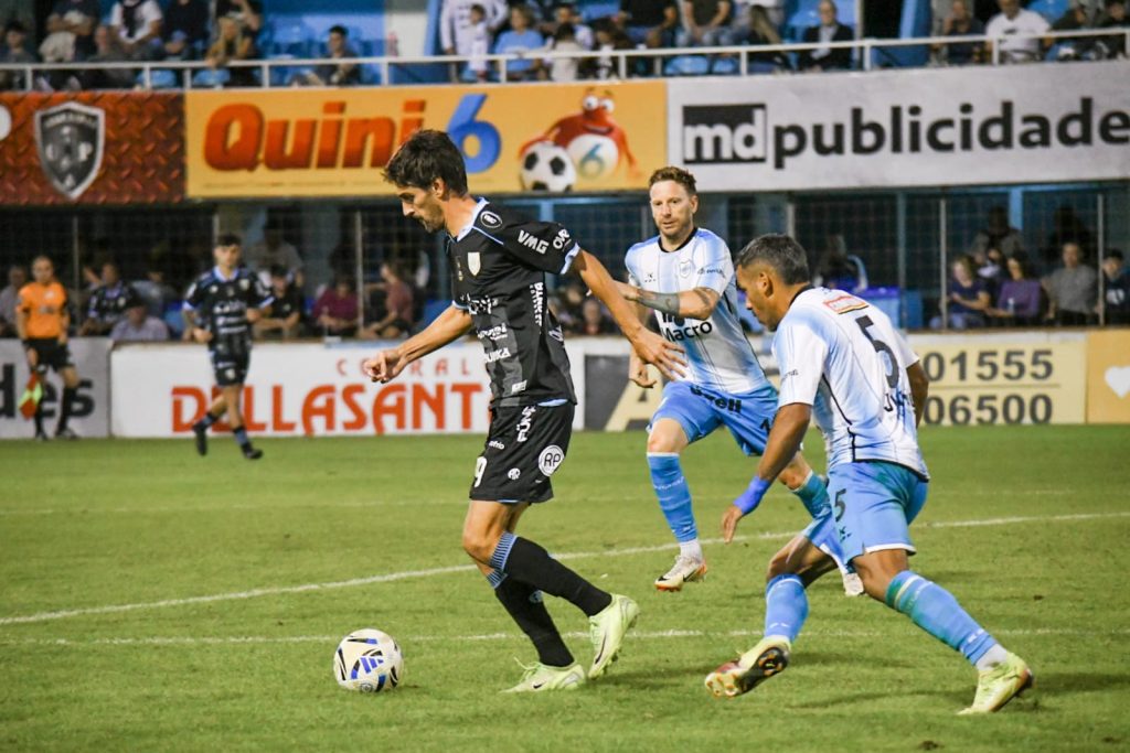 Empate en blanco: Atlético y Gimnasia de Jujuy no se sacaron ventajas en el Monumental